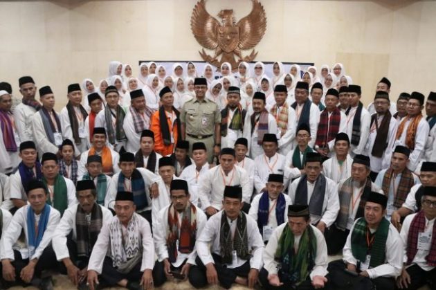 Gubernur Anies Diminta Lanjutkan Program Umroh Marbot Masjid dan Majelis Taklim